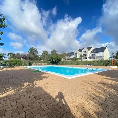 Appartement Les Hauts De La Baule, T2 Mezzanine Avec Piscine - - Lb010-031 *